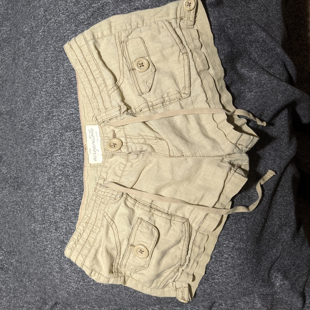 Shorts - Picture 3 of 3